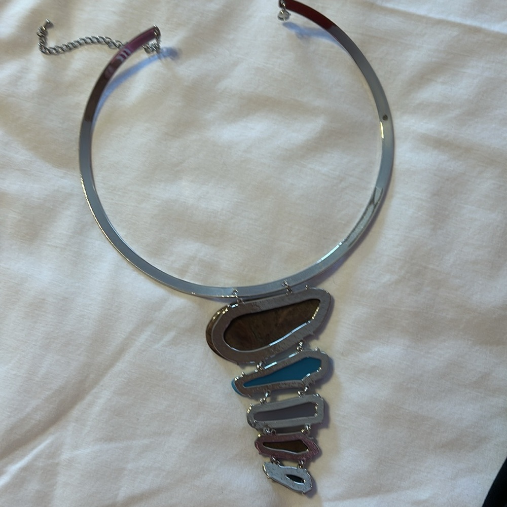 Silver choker with decorative stones - Picture 3 of 4